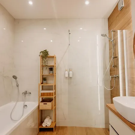 Aria Apartament *